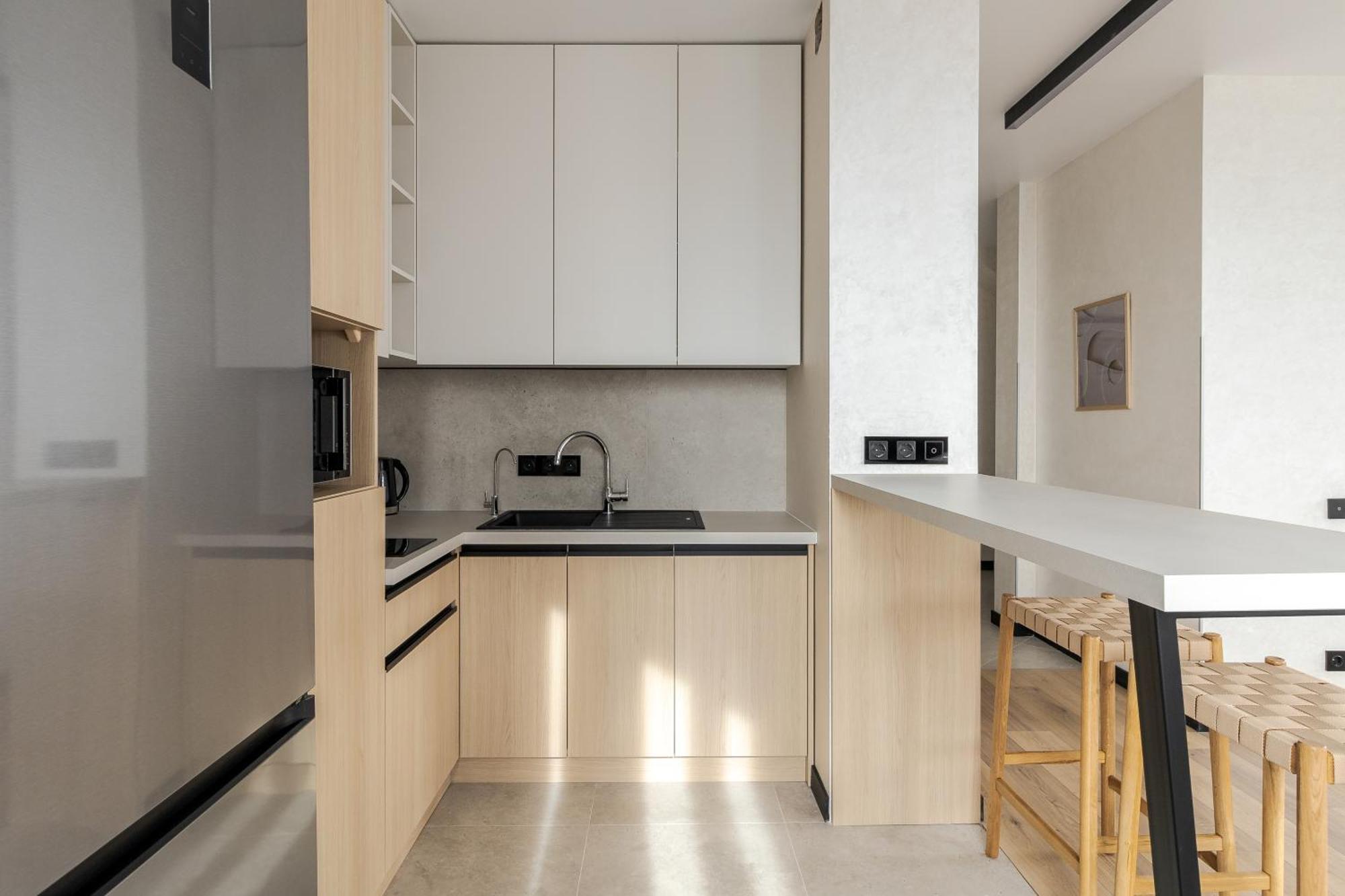 77 Views Apartments By Inshi Lviv Exterior photo