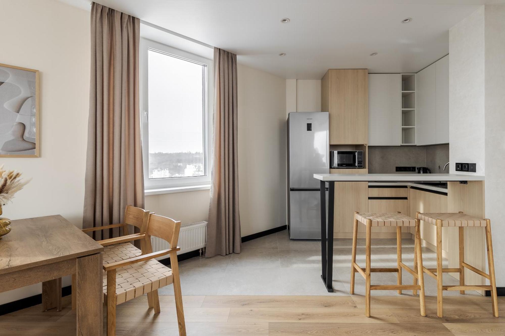 77 Views Apartments By Inshi Lviv Exterior photo