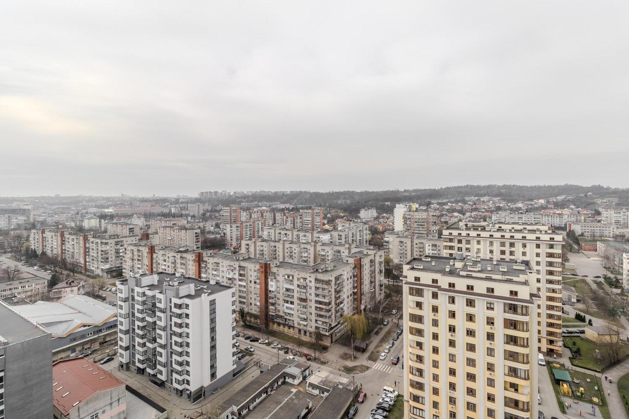 77 Views Apartments By Inshi Lviv Exterior photo