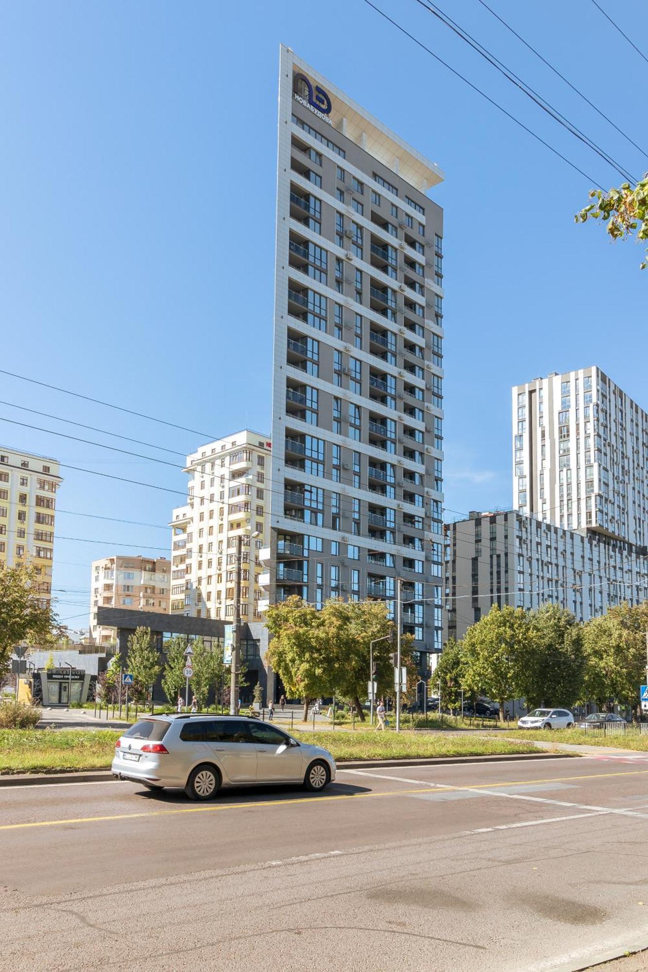 77 Views Apartments By Inshi Lviv Exterior photo
